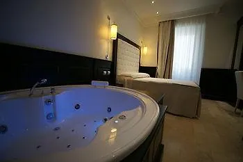 Konukevi Vaticano Royal 2*